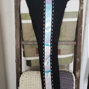 Victoria secret pink leggings.